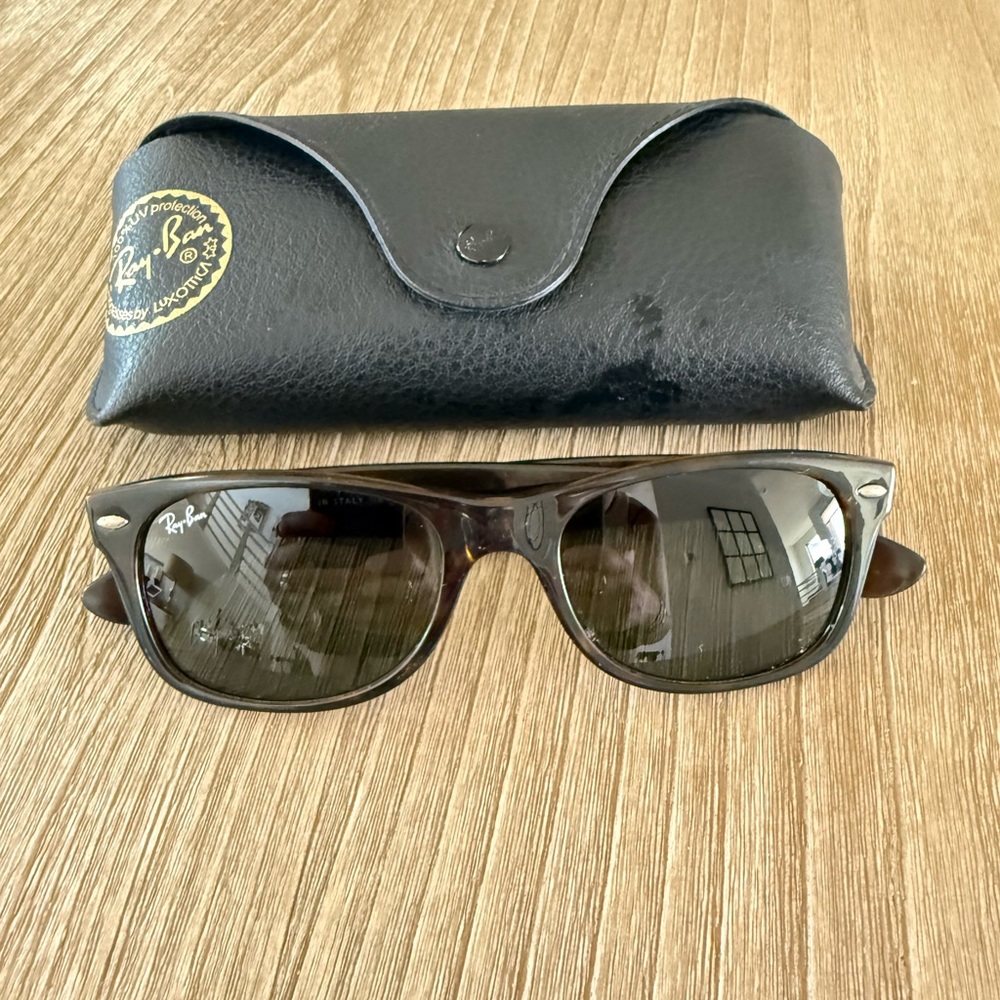 Ray Ban RB2132 New Wayfarer Havana Tortoise Tortoiseshell Sunglasses Authentic